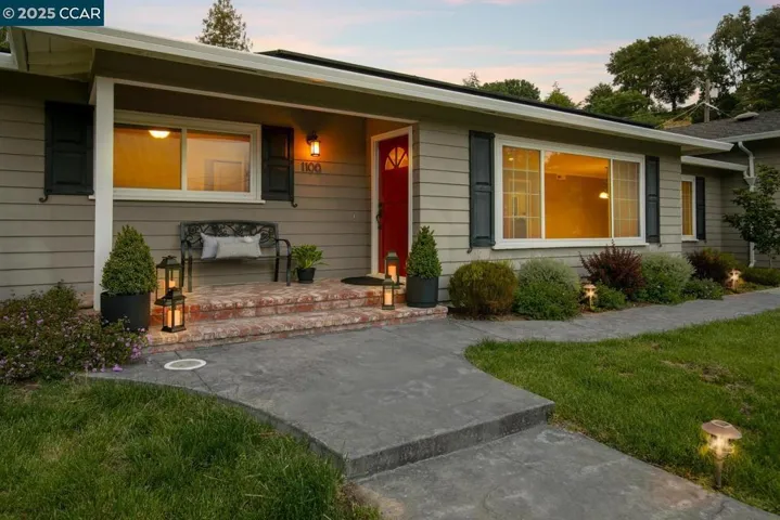 1100 Hillcrest Drive, Lafayette, California 94549