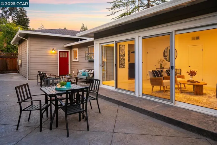 1100 Hillcrest Drive, Lafayette, California 94549