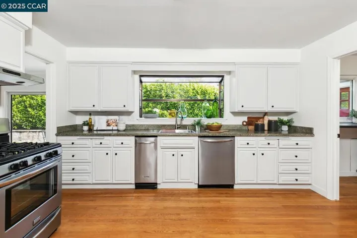 1100 Hillcrest Drive, Lafayette, California 94549