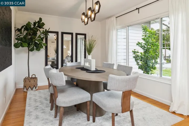 1100 Hillcrest Drive, Lafayette, California 94549