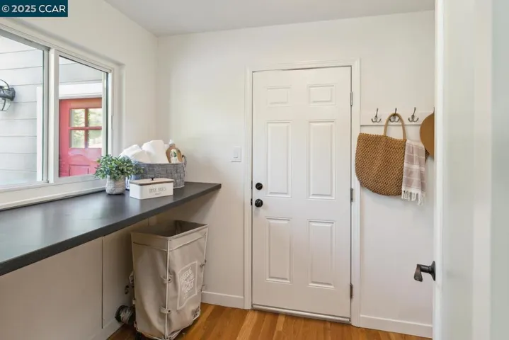 1100 Hillcrest Drive, Lafayette, California 94549