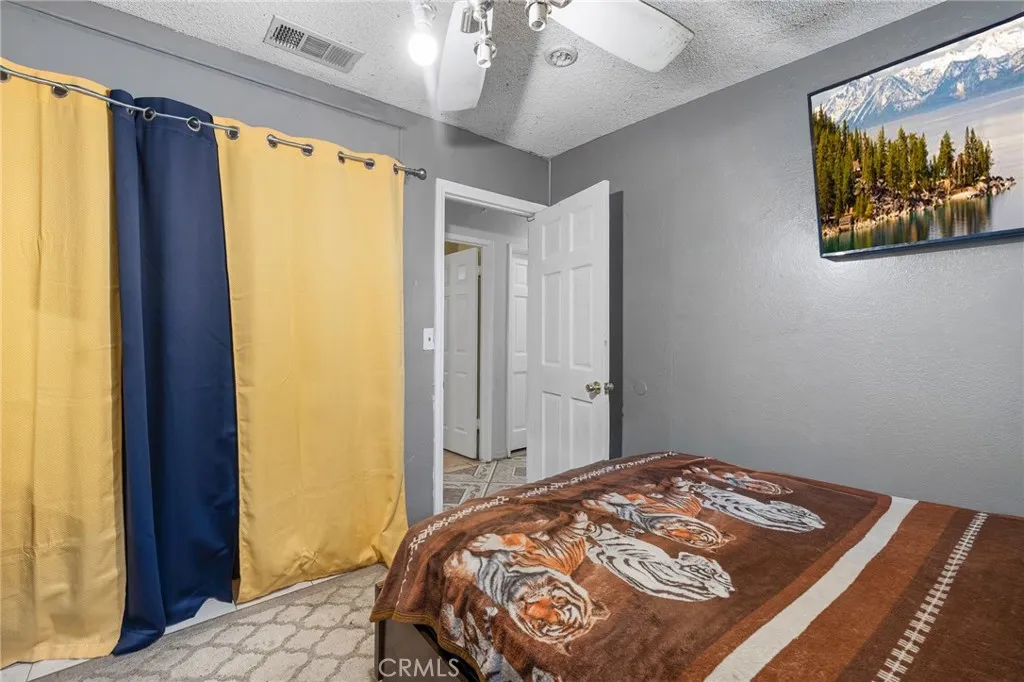 11926 Kathyann Street, Sylmar, California 91342 home-pic-13