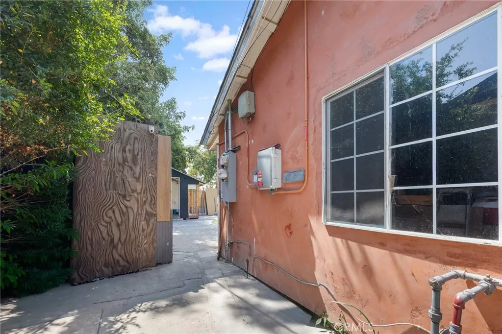 11926 Kathyann Street, Sylmar, California 91342 home-pic-25