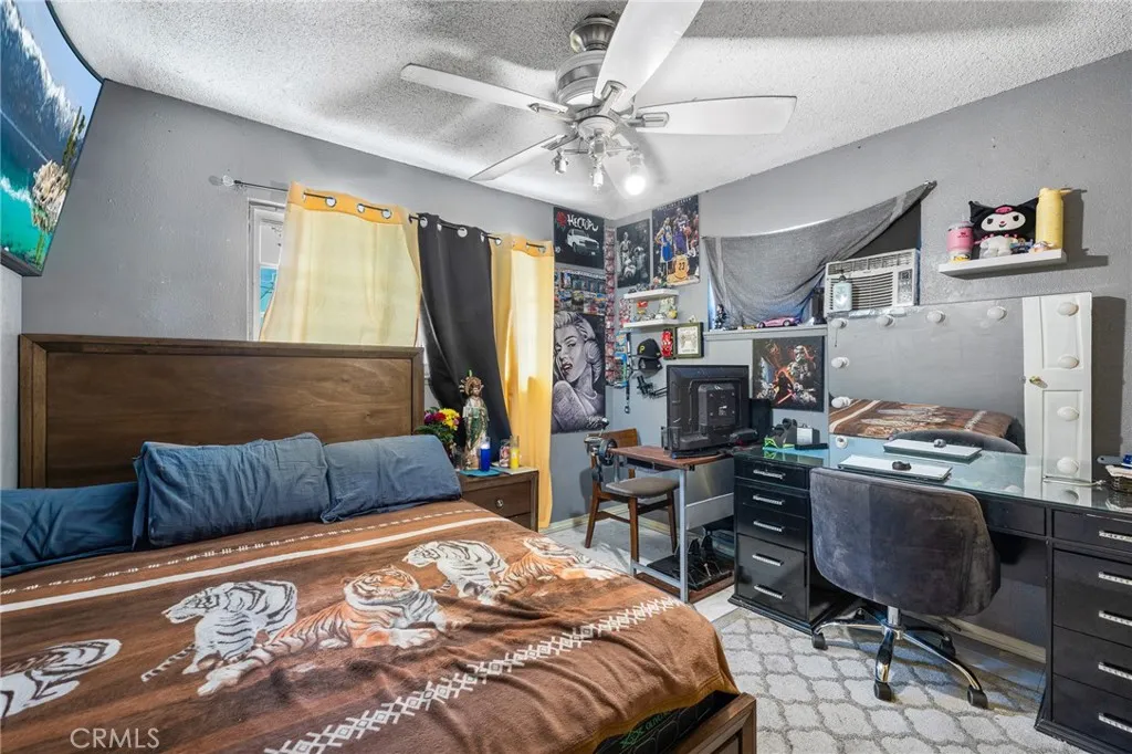 11926 Kathyann Street, Sylmar, California 91342 home-pic-12