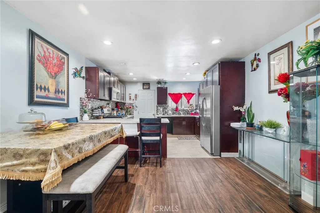 11926 Kathyann Street, Sylmar, California 91342 home-pic-3