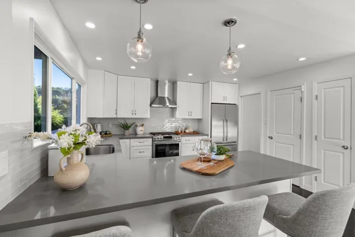 839 Banbury Lane, Millbrae, California 94030