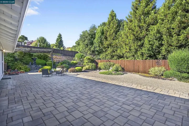 3611 Victor St, Pinole, California 94564