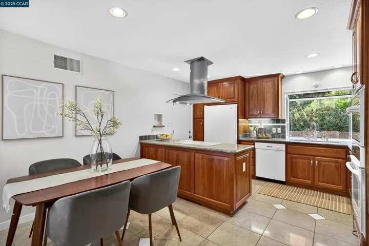 3611 Victor St, Pinole, California 94564