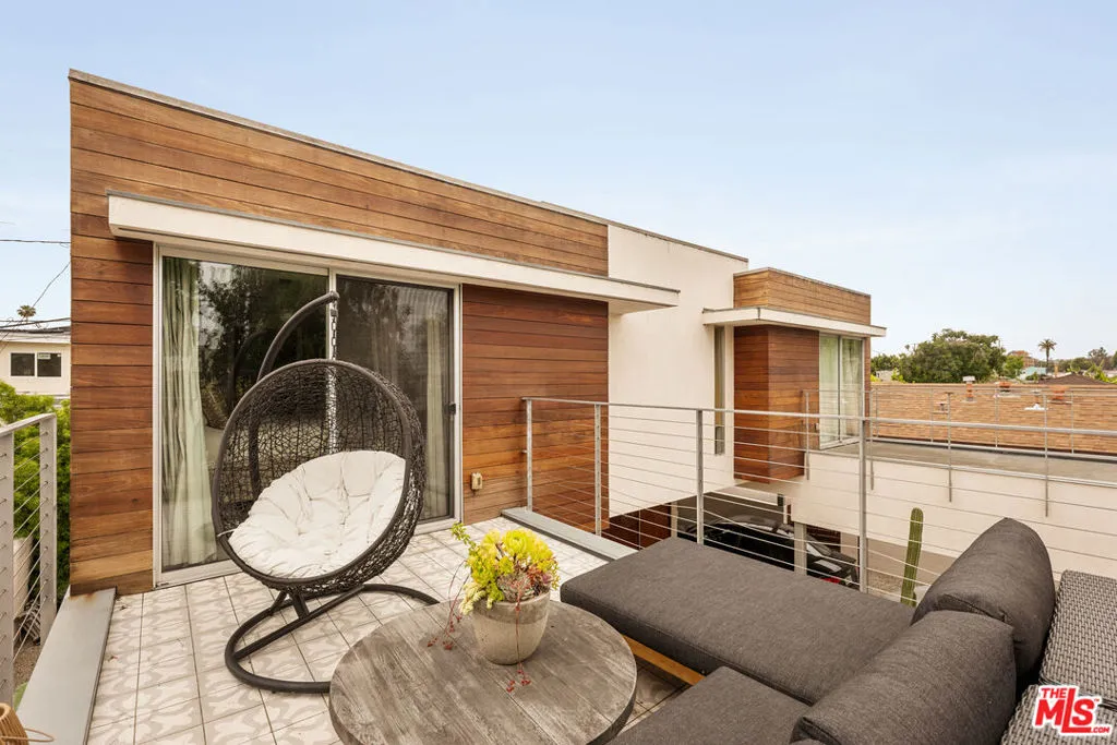 8512 Hargis Street, Los Angeles, California 90034 home-pic-20