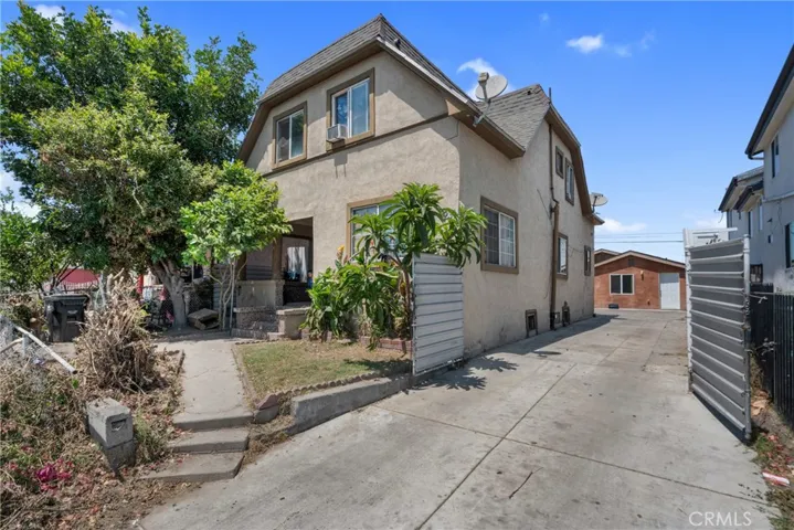 229 W 82nd Street, Los Angeles, California 90003
