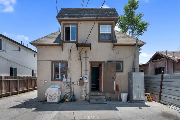 229 W 82nd Street, Los Angeles, California 90003