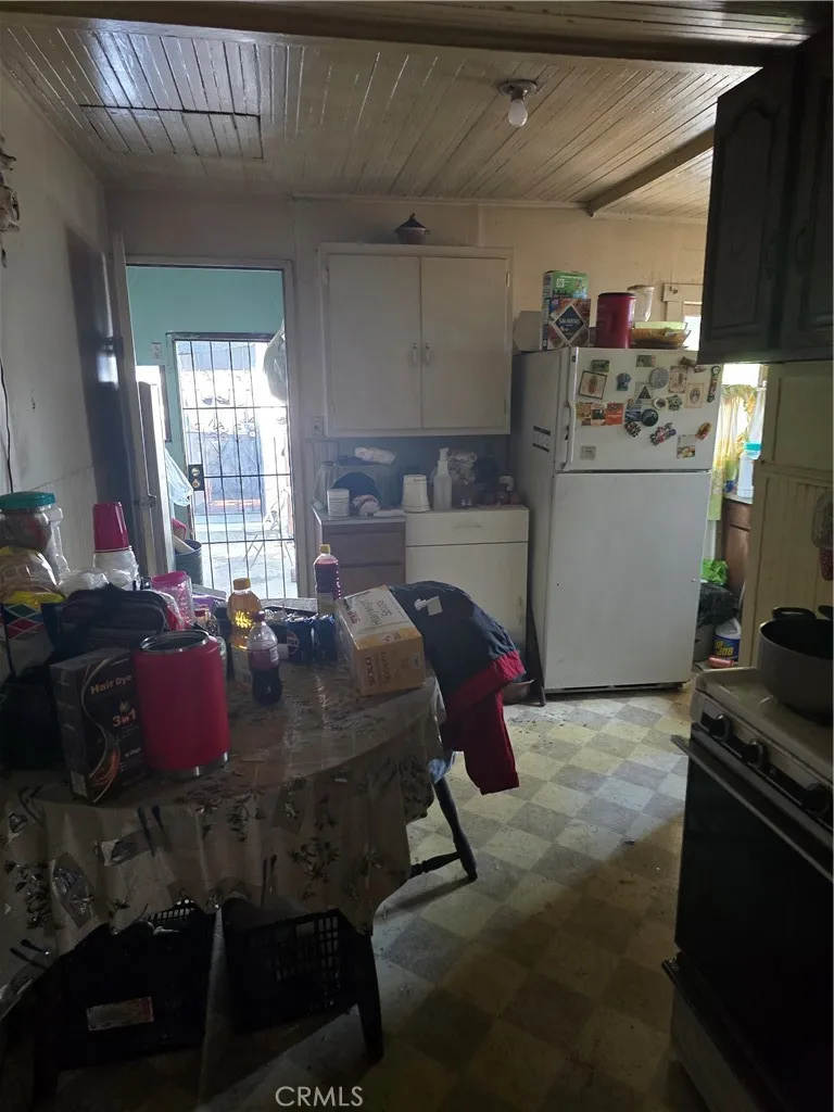 317 Gifford Avenue, Los Angeles, California 90063 home-pic-6