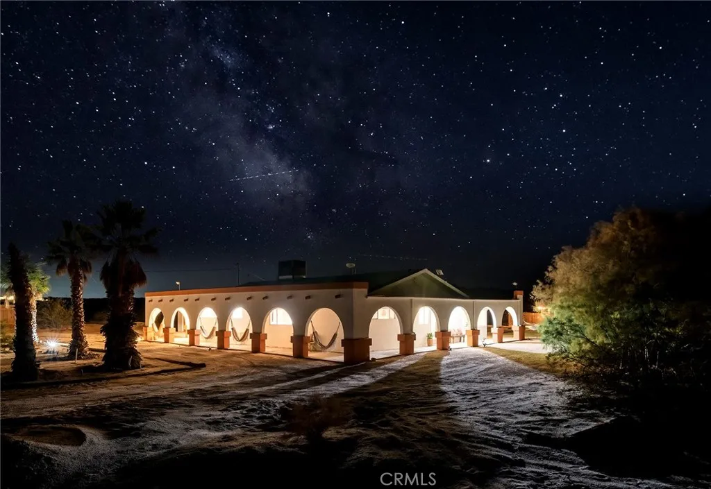 80322 Mesa Drive, 29 Palms, California 92277 home-pic-0