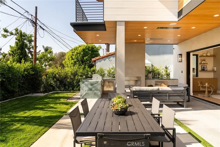1721 Oak Avenue, Manhattan Beach, California 90266