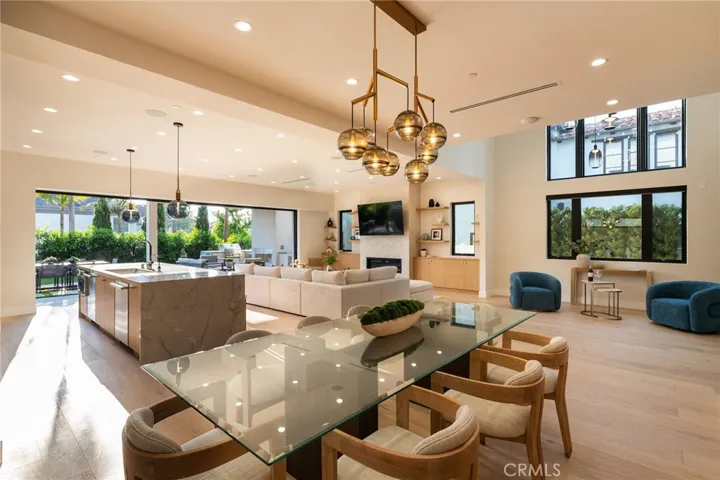 1721 Oak Avenue, Manhattan Beach, California 90266