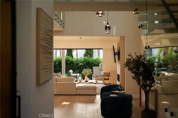 1721 Oak Avenue, Manhattan Beach, California 90266