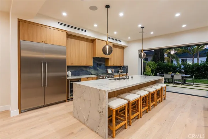 1721 Oak Avenue, Manhattan Beach, California 90266