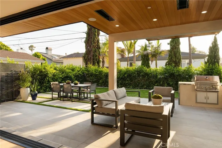 1721 Oak Avenue, Manhattan Beach, California 90266