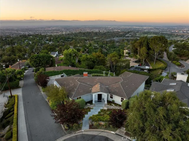33 Cayuse Lane, Rancho Palos Verdes, California 90275