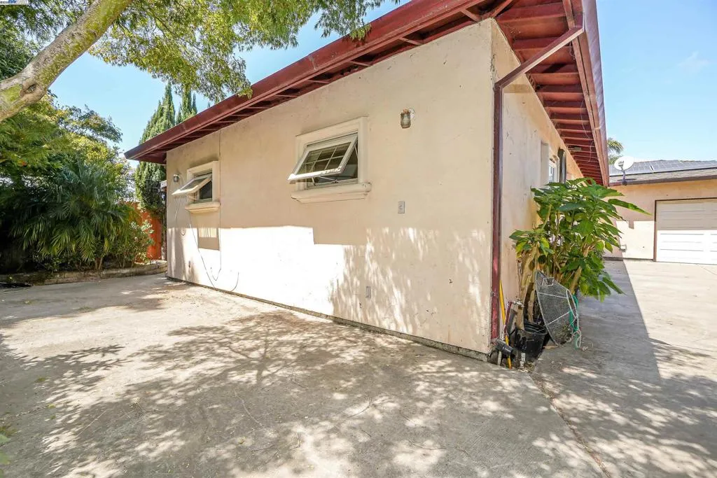 512 Teasdale Pl, Hayward, California 94544 home-pic-38