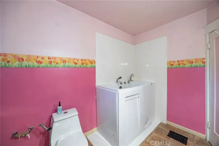 525 E Jackson Street, Pasadena, California 91104