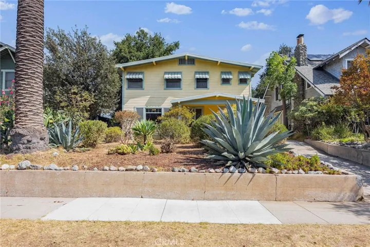 Welcome to 525 E. Jackson, an Historic Orange Heights home