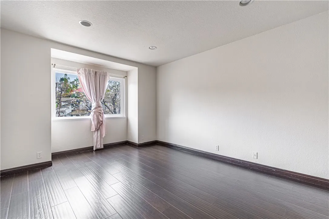 3537 Foxglove Road, Glendale, California 91206 home-pic-9