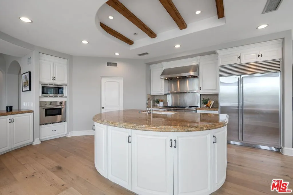 6015 Galahad Road, Malibu, California 90265 home-pic-20