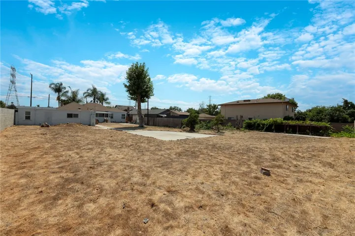 9725 Rose Street, Bellflower, California 90706