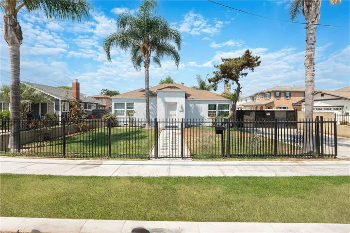 9725 Rose Street, Bellflower, California 90706