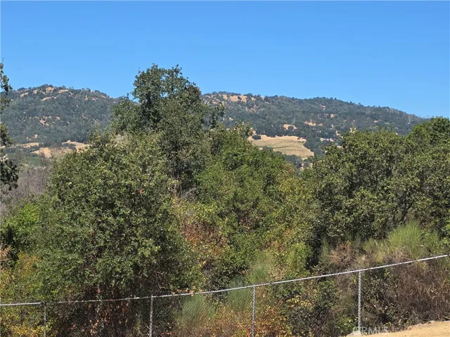 85 Hiatt Road, Cloverdale, California 95425