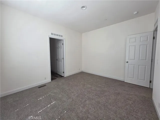3rd bedroom used as office could be converted