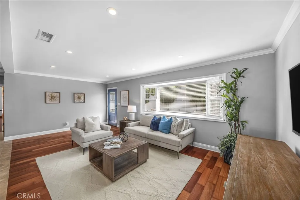 224 Pauline Place, Costa Mesa, California 92627 home-pic-14