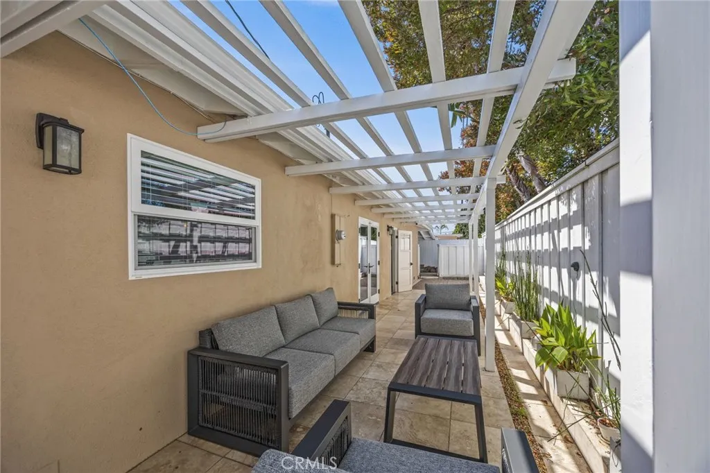 224 Pauline Place, Costa Mesa, California 92627 home-pic-36