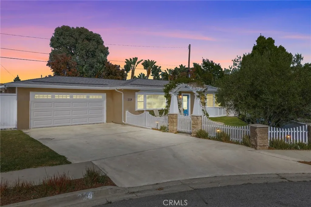 224 Pauline Place, Costa Mesa, California 92627 home-pic-7