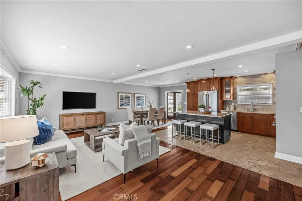 224 Pauline Place, Costa Mesa, California 92627 home-pic-5