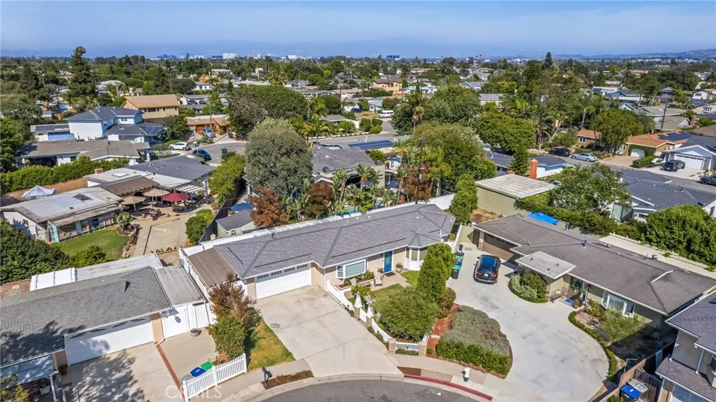 224 Pauline Place, Costa Mesa, California 92627 home-pic-45