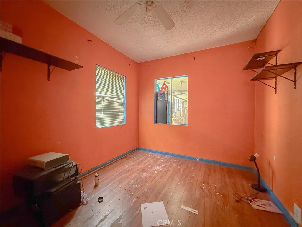 1424 W 152nd Street, Compton, California 90220 home-pic-10