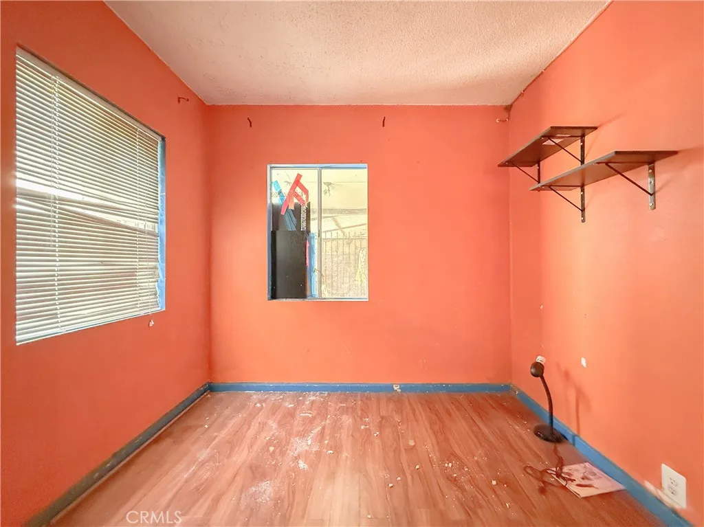 1424 W 152nd Street, Compton, California 90220 home-pic-9