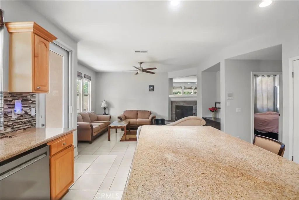 18747 West Place, Artesia, California 90701 home-pic-11