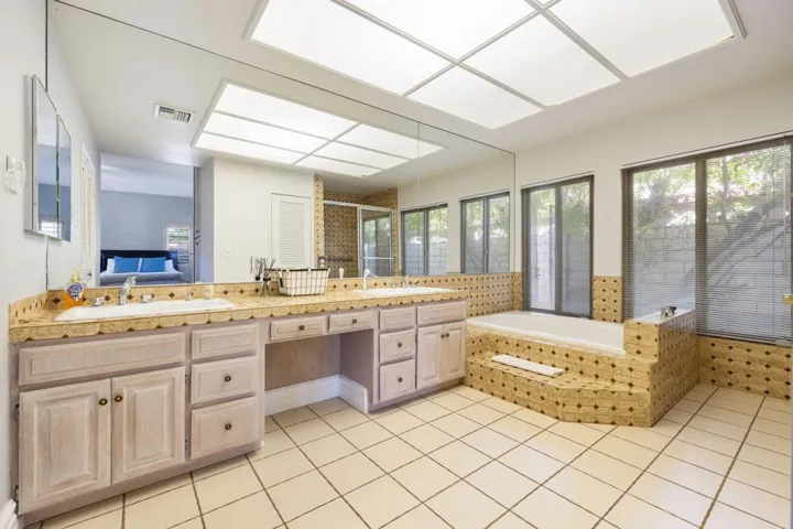 73-web-or-mls-8M4A4478