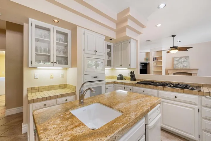 45-web-or-mls-8M4A4676