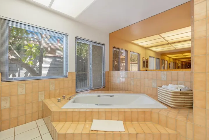 64-web-or-mls-8M4A4539