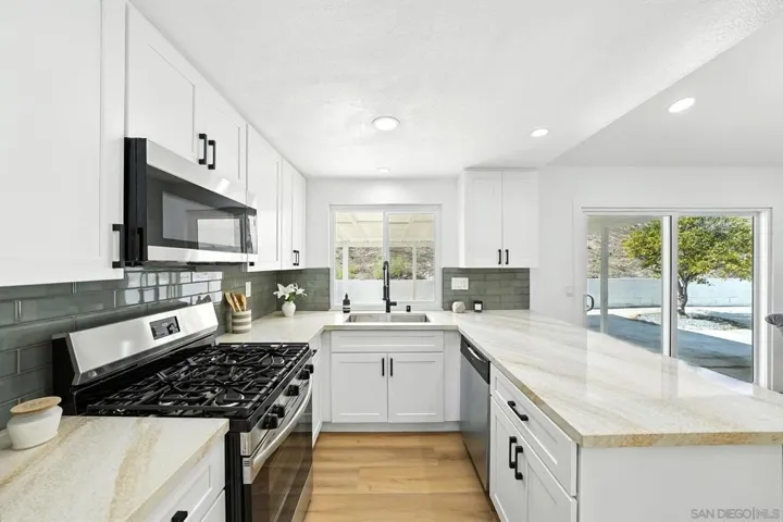 7318 Woodshawn Dr, San Diego, California 92114