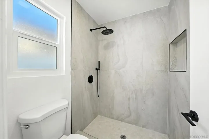 7318 Woodshawn Dr, San Diego, California 92114