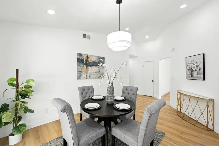 7318 Woodshawn Dr, San Diego, California 92114