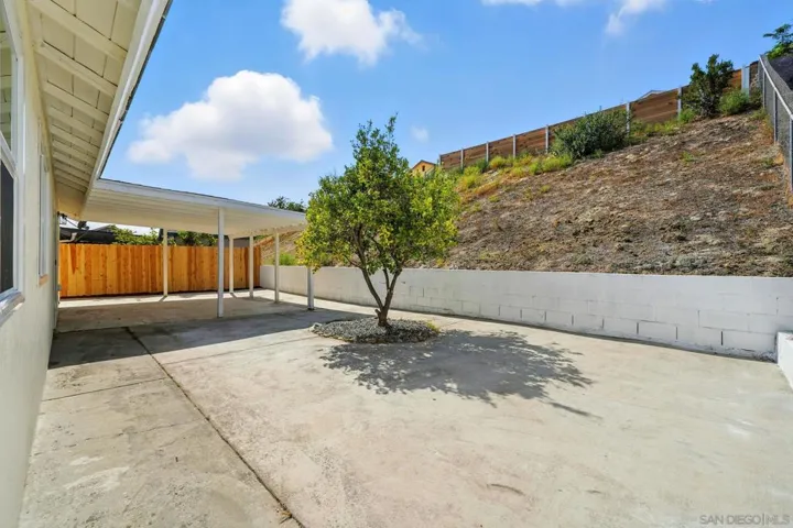 7318 Woodshawn Dr, San Diego, California 92114