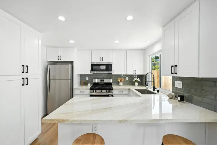 7318 Woodshawn Dr, San Diego, California 92114