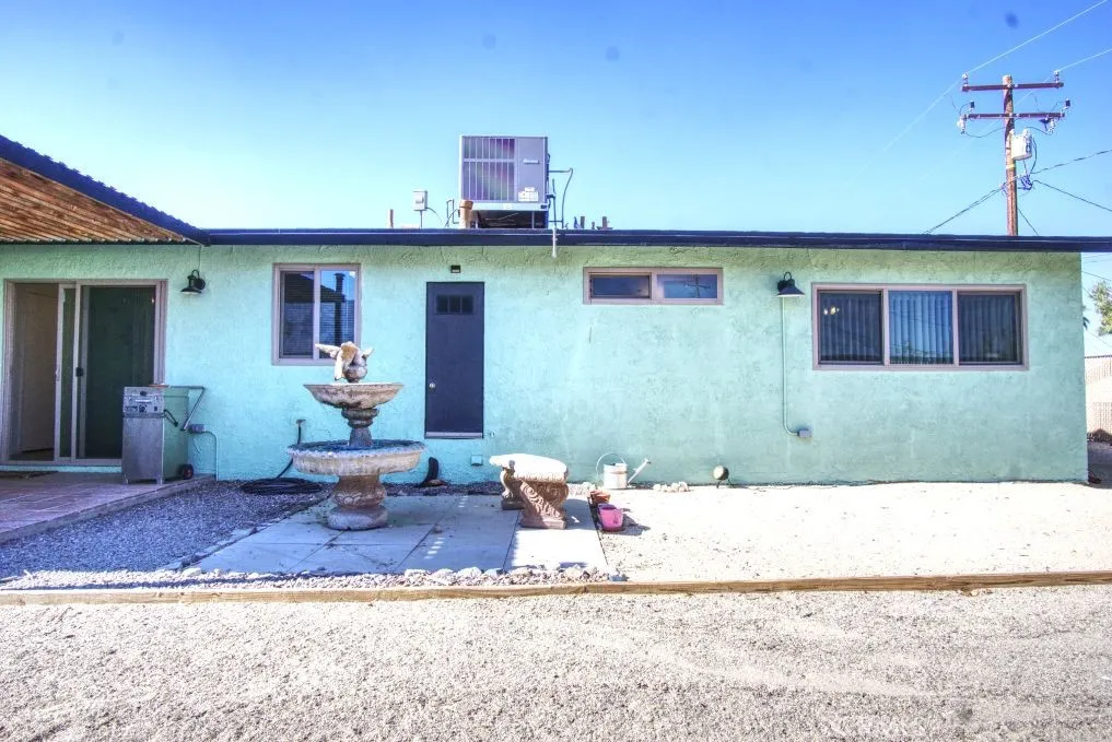 6367 Split Rock Avenue, 29 Palms, California 92277 home-pic-32