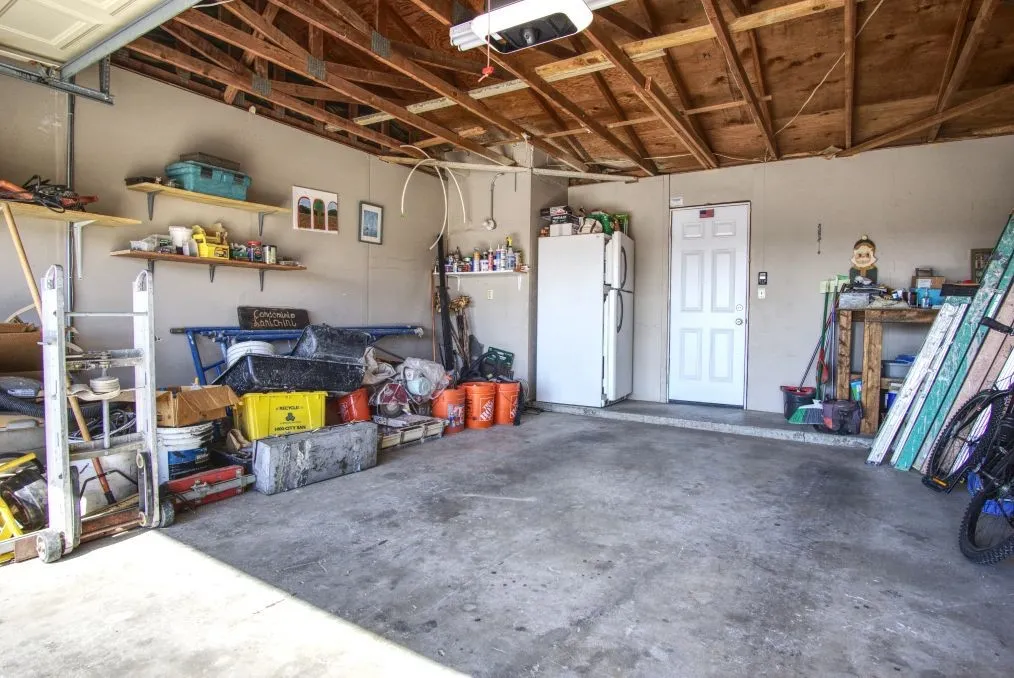 6367 Split Rock Avenue, 29 Palms, California 92277 home-pic-27